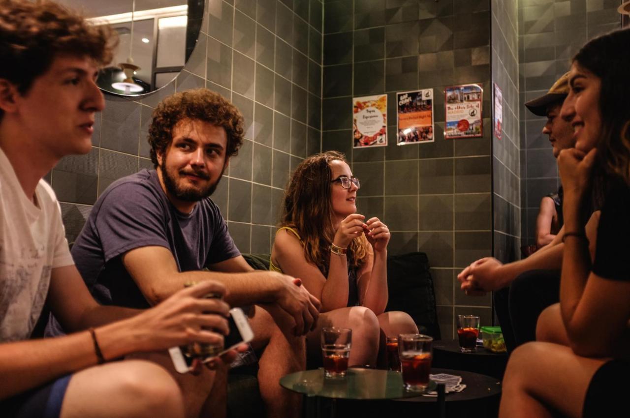 2060 The Newton Hostel Madryt Zewnętrze zdjęcie