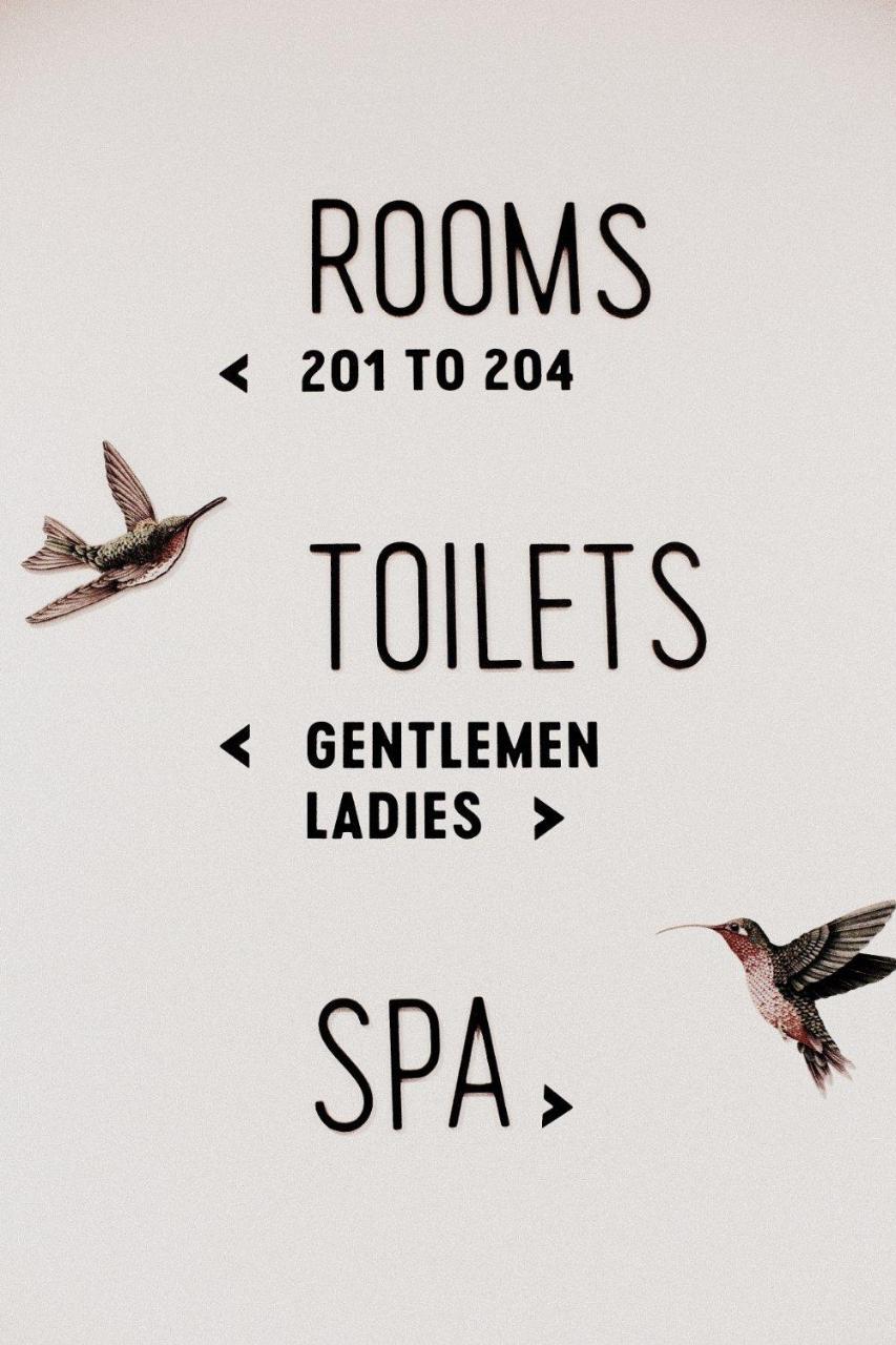 2060 The Newton Hostel Madryt Zewnętrze zdjęcie