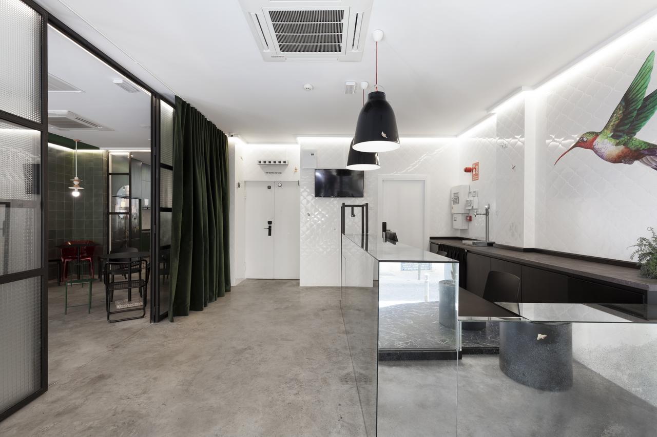 2060 The Newton Hostel Madryt Zewnętrze zdjęcie